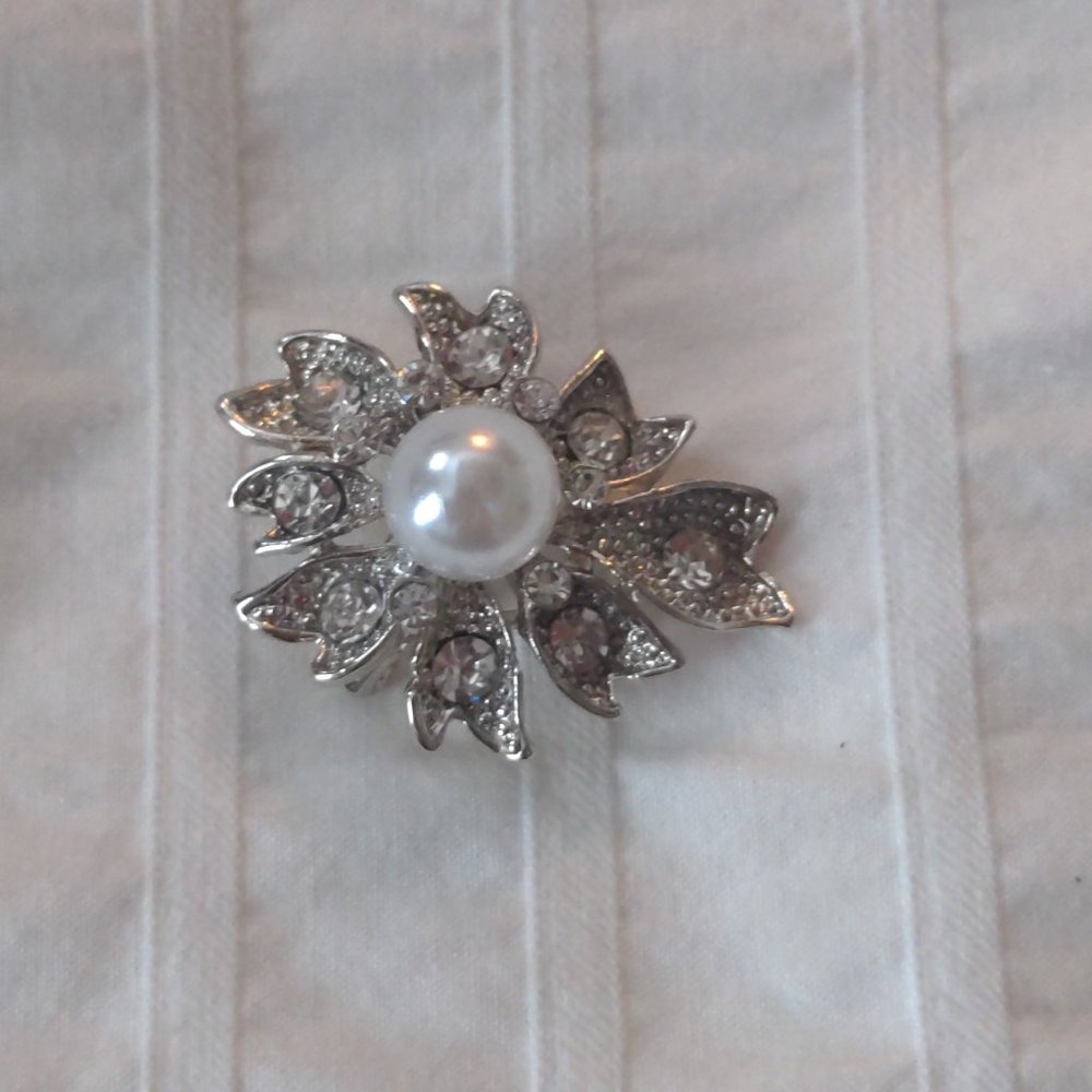 Silver Brooch with Crystals